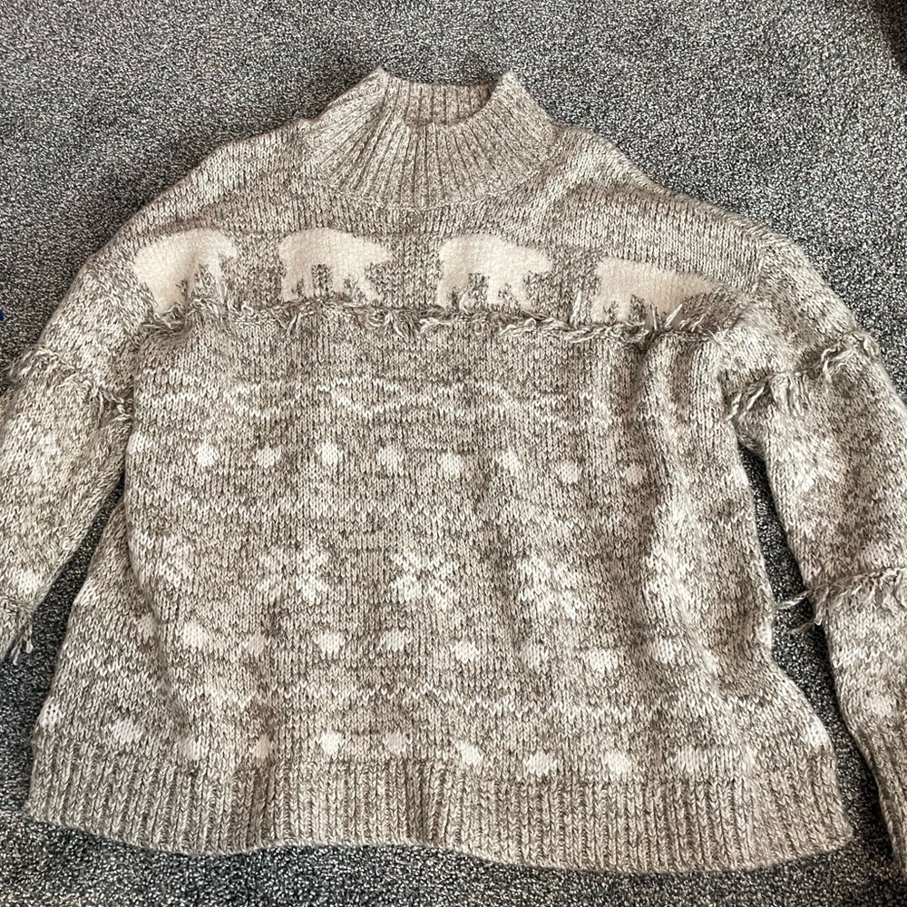 Loft - bear fringed sweater - XL